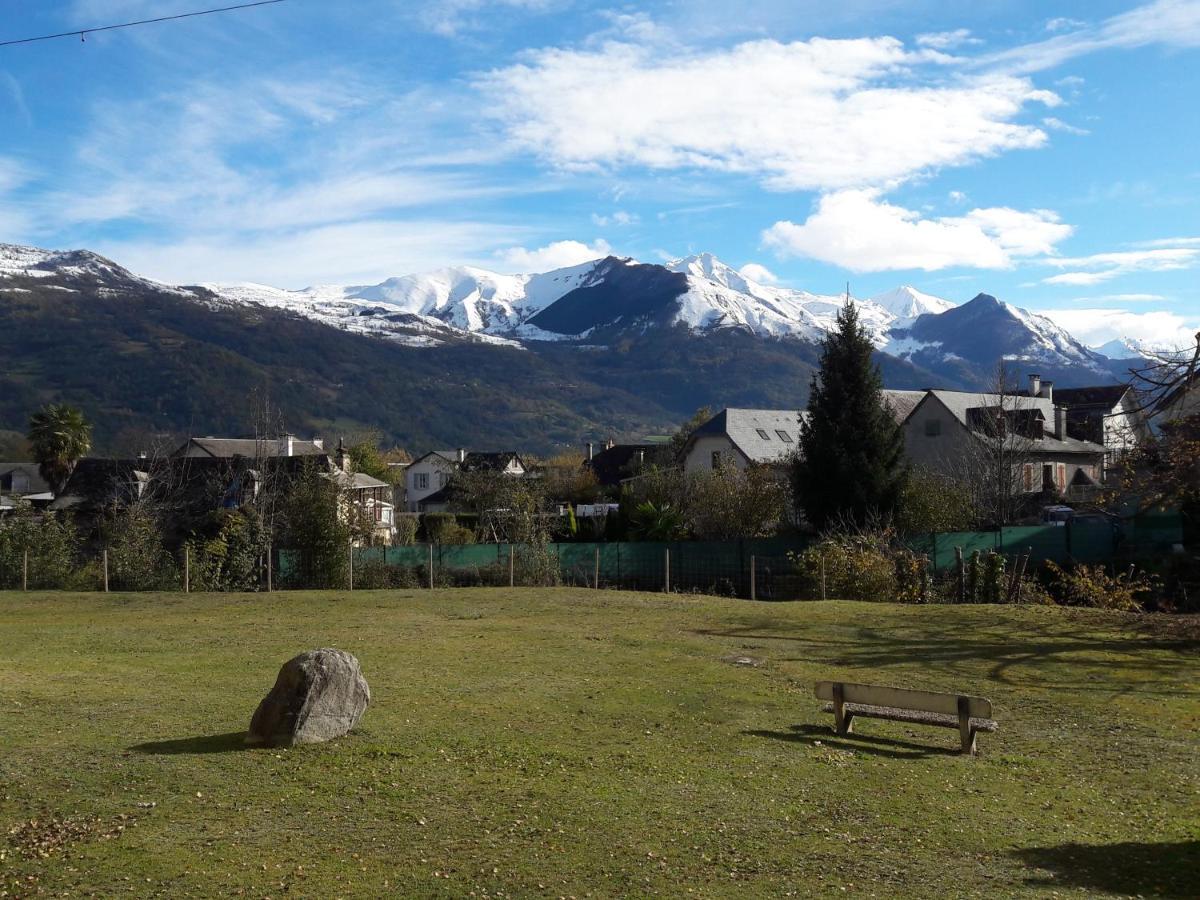 Charmant T2 rénové RDC Résidence quartier pavillonnaire Argelès-Gazost Esterno foto